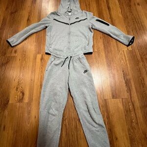 Nike Gray Tracksuit Set